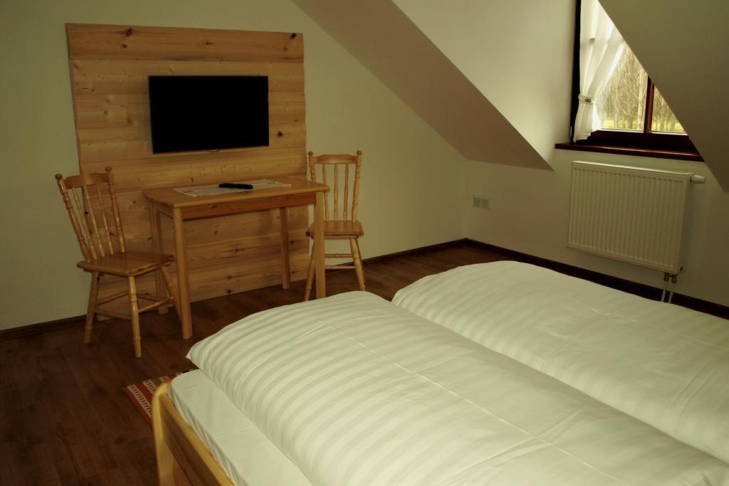 Koliba U Sidla Levice Room photo