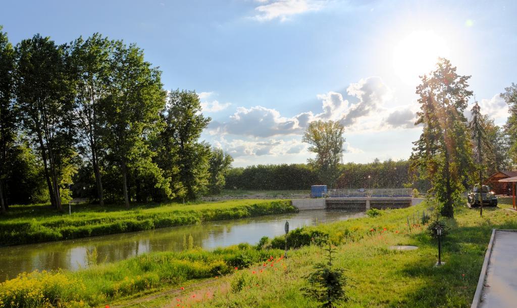 Koliba U Sidla Levice Exterior photo